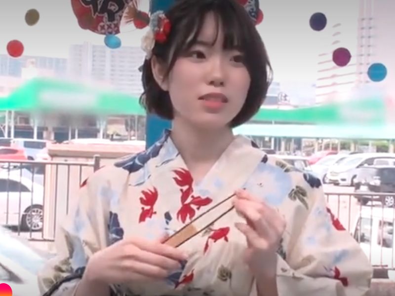 ［マジックミラー号/脱衣ゲーム］どびゅっ…やだお顔ドロドロ！夏祭りで開放的な和服JDがデカマラに穢される、エロ動画WWWWWWWW