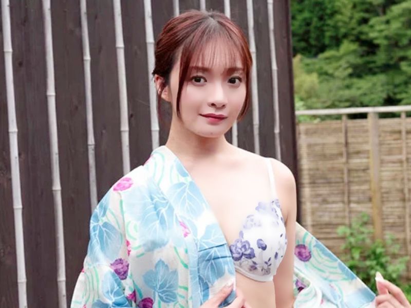 ［渚恋生/イメビ］観てぇオッパイ！元芸能人が欲しがり光線巻き散らして君のセンズリをサポート、エロ動画WWWWWWWWWWWW